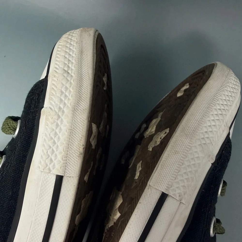 Converse‎ Dinoverse Chuck Taylor All Star Junior Size 2 Black High Top 665349C